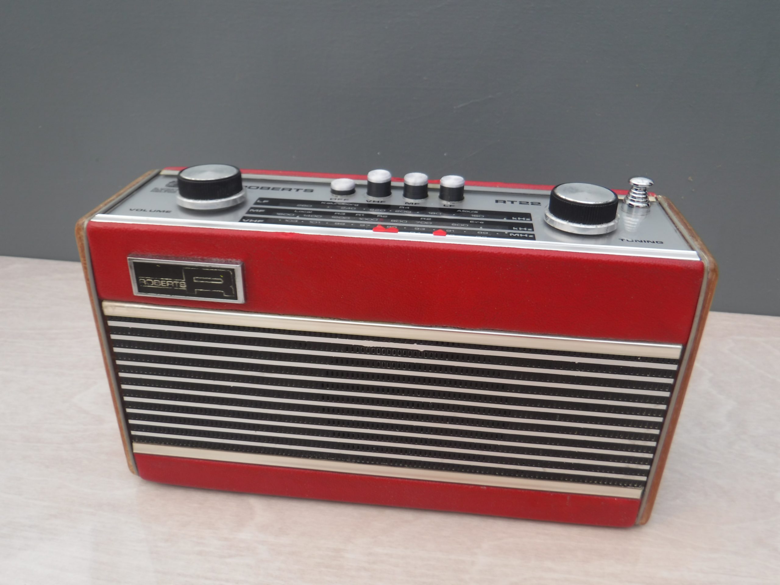 Roberts R22 with 3d printed push buttons