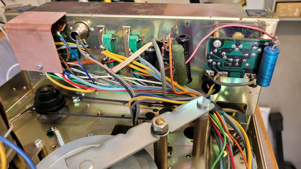 Rear view of the left and right playback and record PCB showing the blue green edge connectors