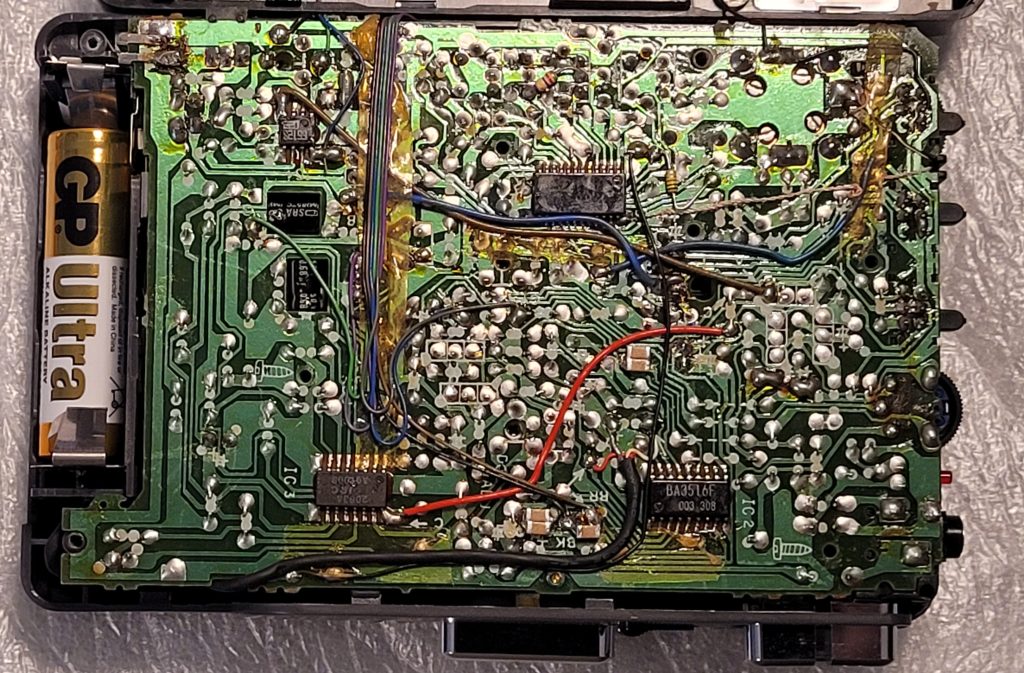 Shows the PCB with an additional multilayer ceramic to reduce motor noise.